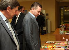 Генеральный директор ООО «Газпром флот» Ю.В. Шамалов посетил благотворительную распродажу