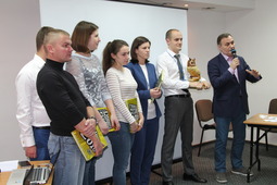 Победители интеллектуальной игры "Что? Где? Когда?" — молодые специалисты Администрации ООО "Газпром флот"
